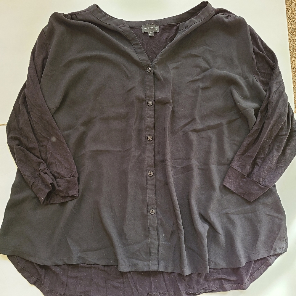 Ryan Wythe 4X Black button down long button sleeve flowy blouse boho cute